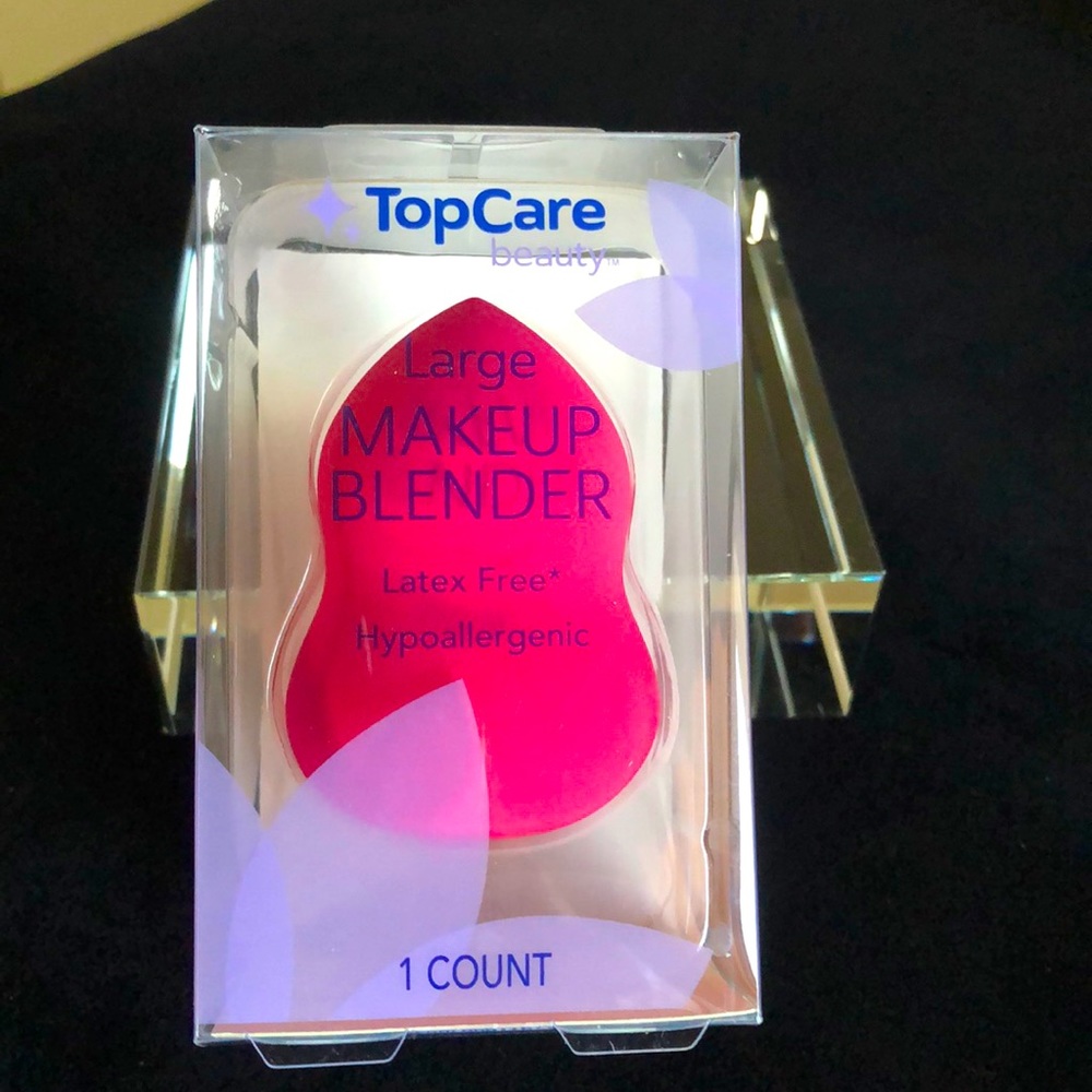LARGE MAKEUP BLENDER